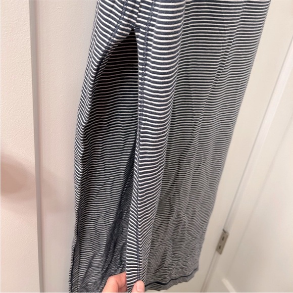 Lululemon Athletica Refresh Maxi Dress Hyper Stripe. Size M - Picture 8 of 9